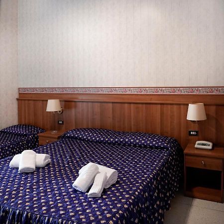 Hotel Capys Capua Buitenkant foto