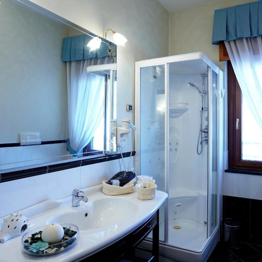Hotel Capys Capua Buitenkant foto